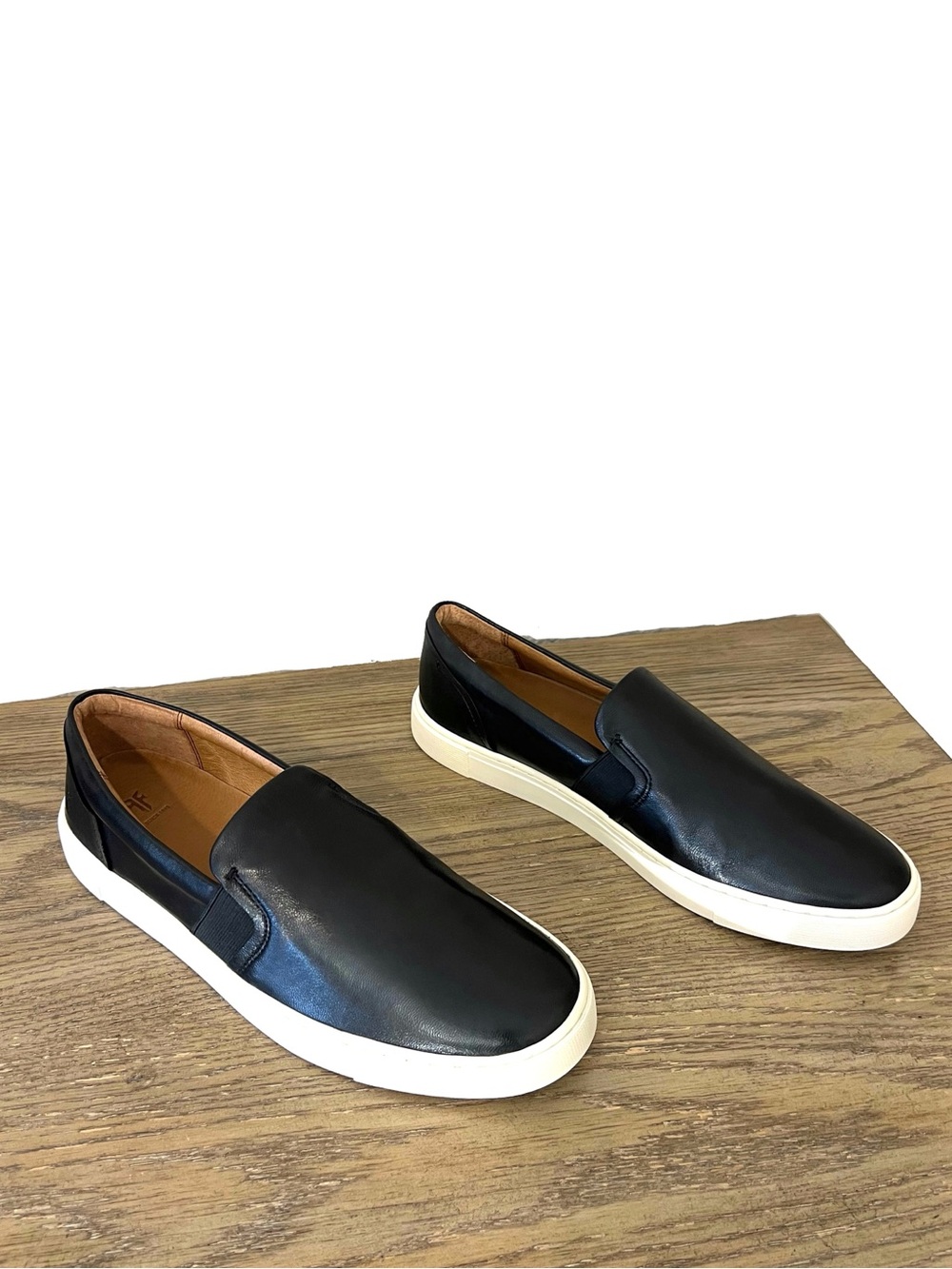 Frye Ivy black leather slip on sneakers buttery soft size 10 minimalist casual